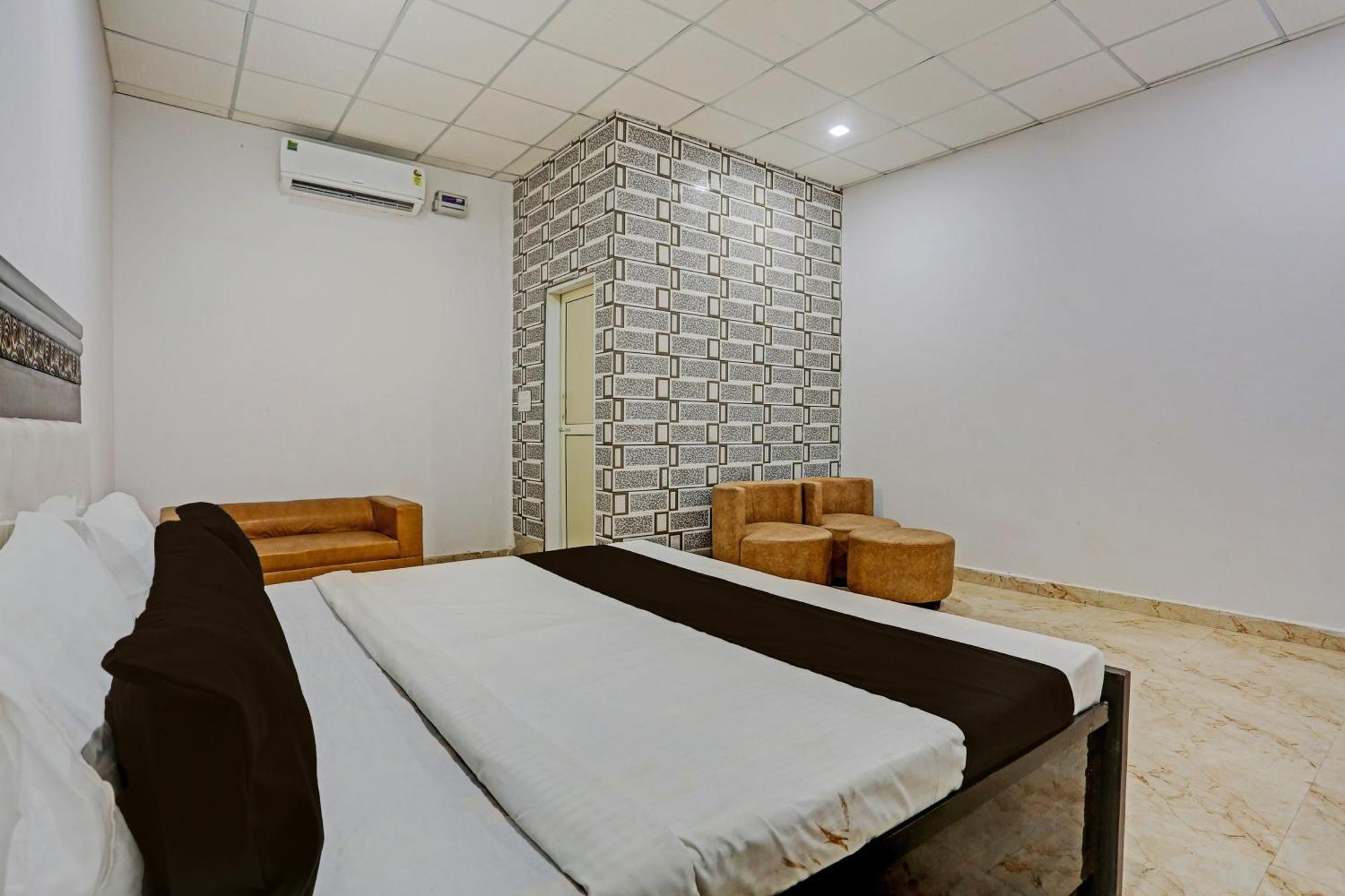 Hotel O Murliwala Wedding Palace And Resort Samalkha المظهر الخارجي الصورة
