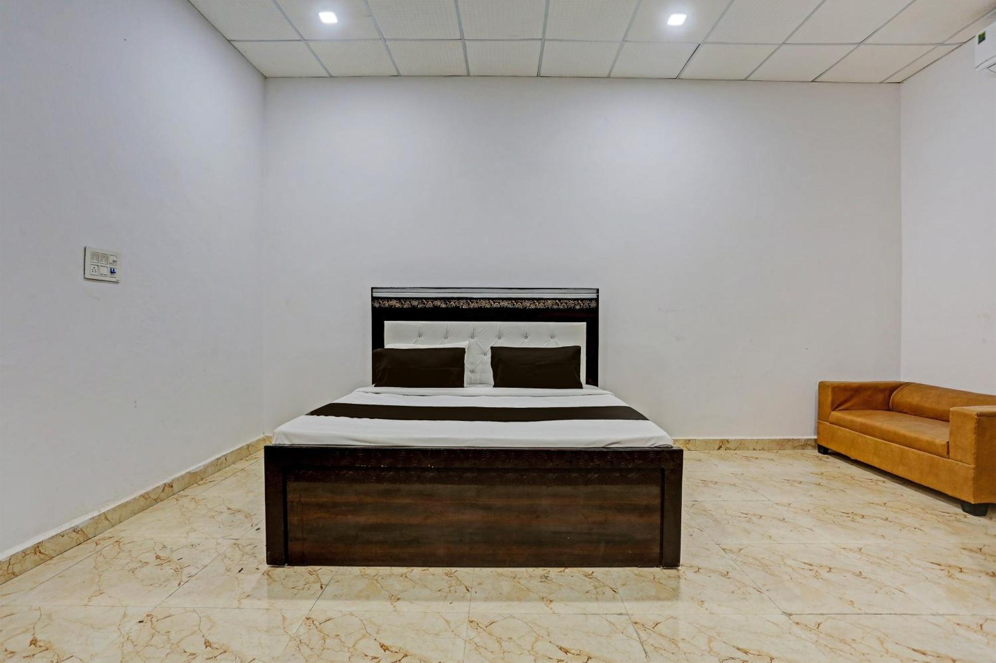 Hotel O Murliwala Wedding Palace And Resort Samalkha المظهر الخارجي الصورة